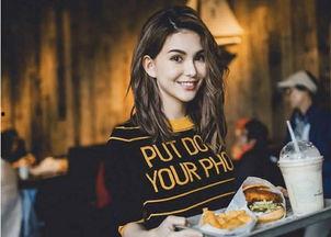 昆凌老公照片,魅力四溢，尽显巨星风范