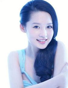 李沁饰演葡萄的老公,李沁演绎深情老公，共谱甜蜜人生